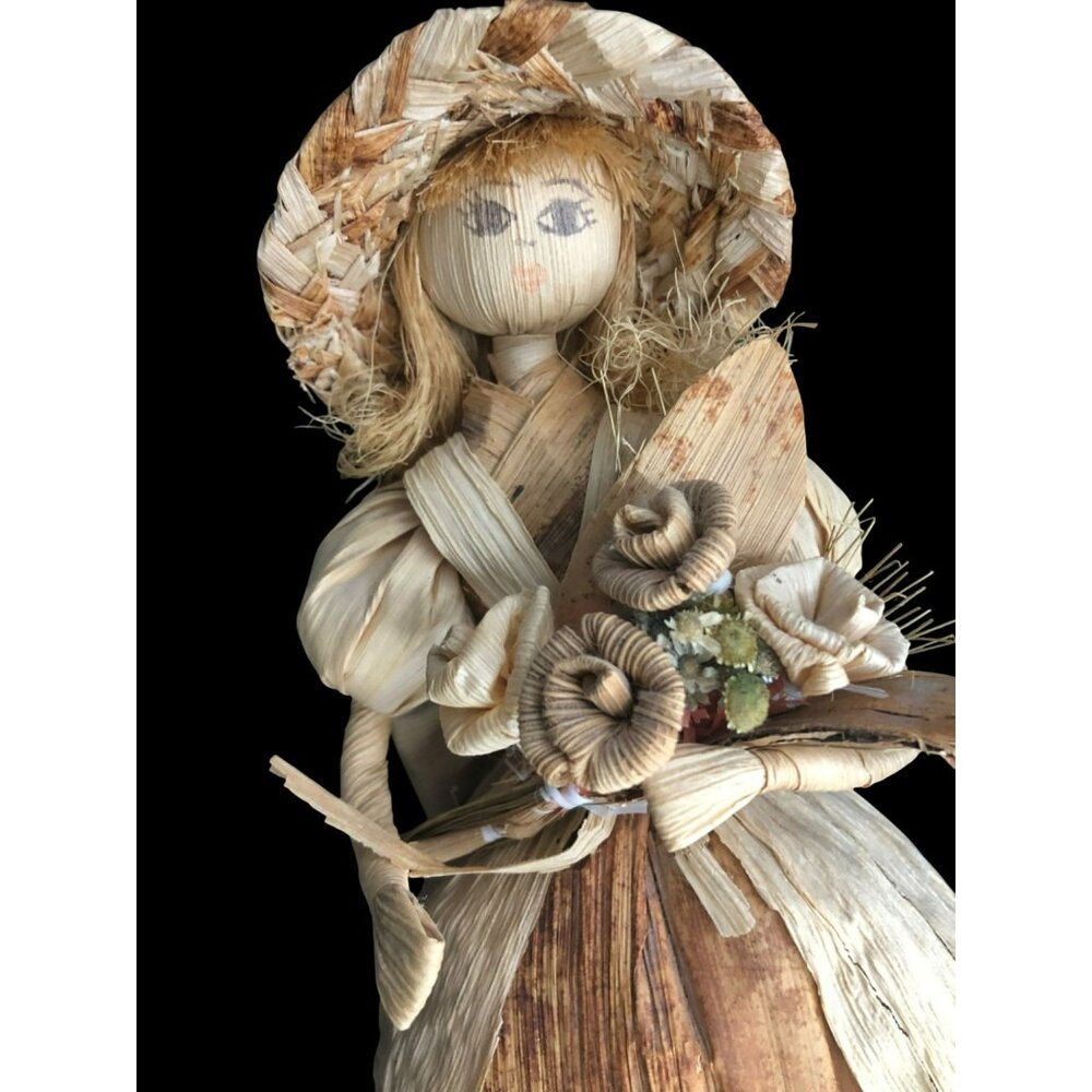 Lg Handcrafted Corn Husk Doll Folk Art With Floral Bouquet 14"x9"